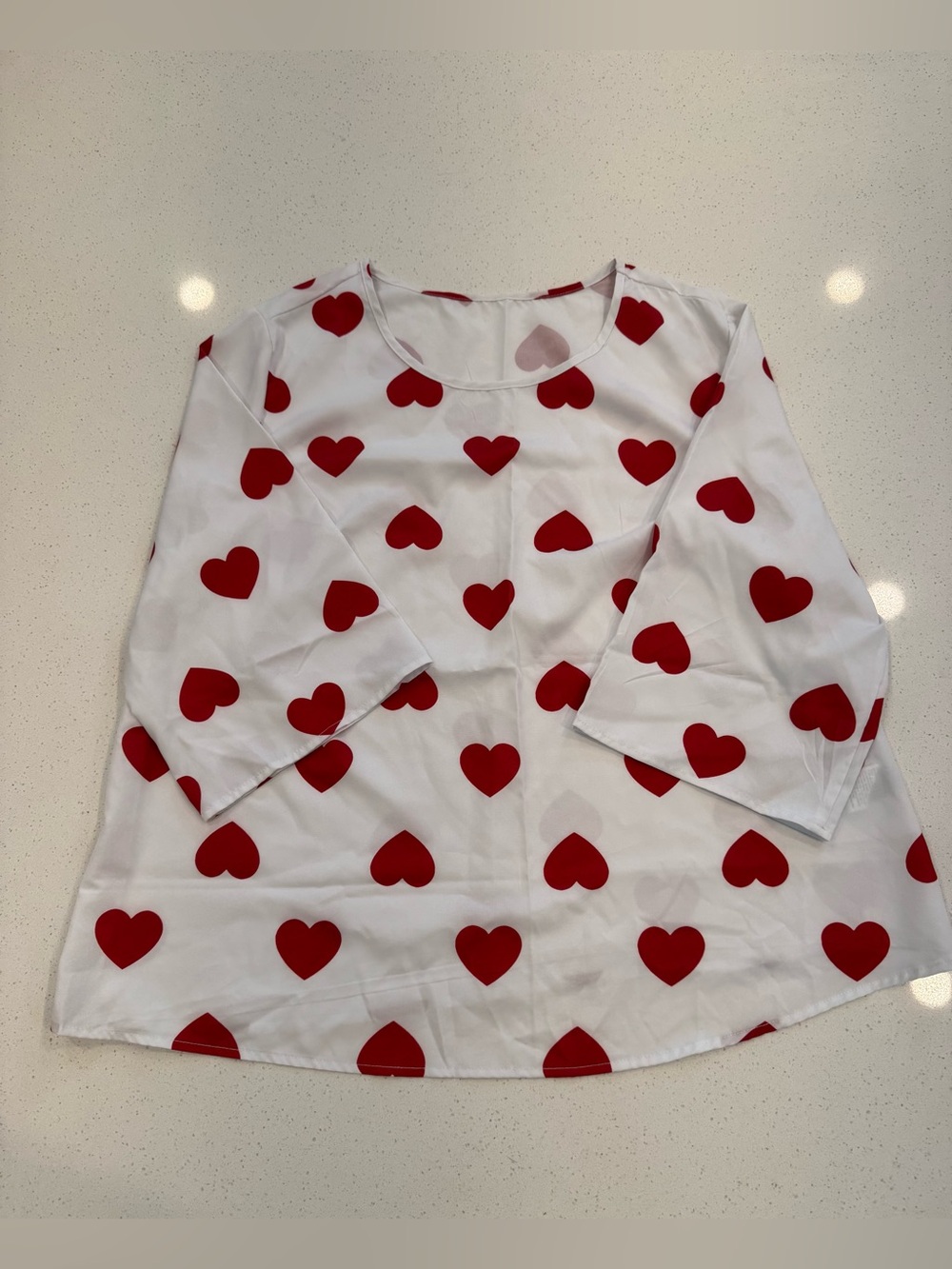 Emery Rose Womens 1XL Red Heart Print Wide Sleeve Blouse Scoop Neck Valentine To